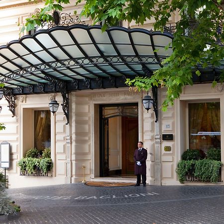 Baglioni Hotel Regina - The Leading Hotels Of The World Rome Exterior photo Entrance of the hotel