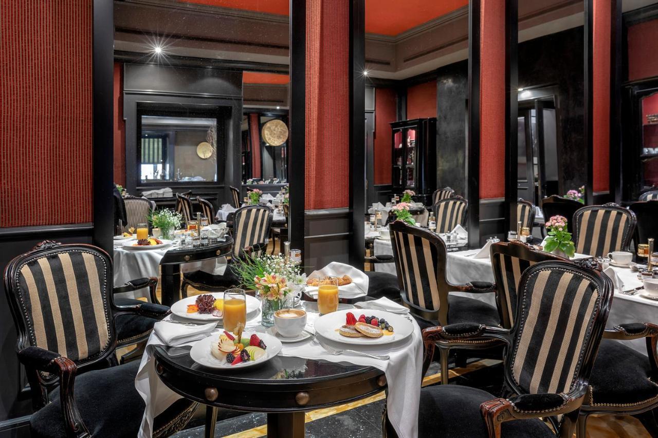 Baglioni Hotel Regina - The Leading Hotels Of The World Rome Exterior photo The restaurant