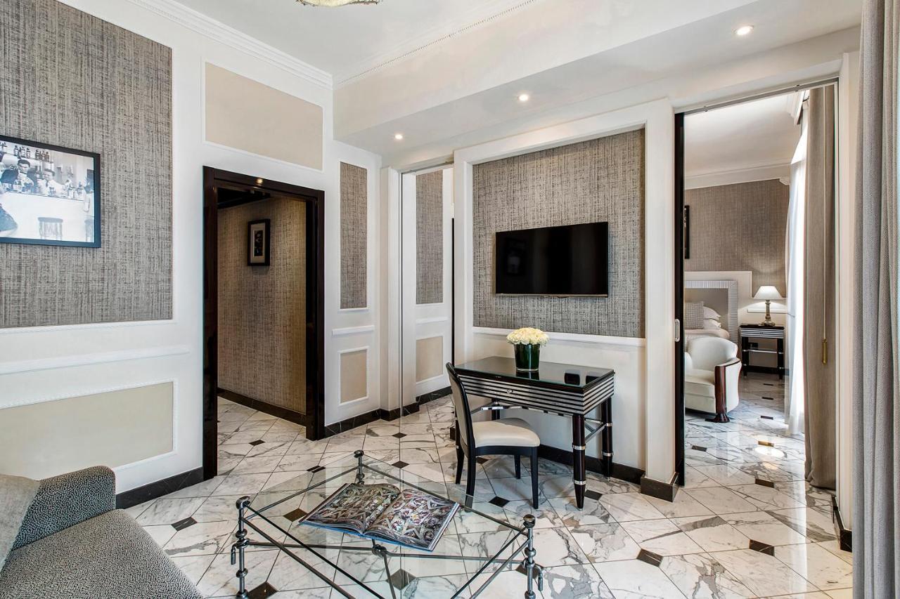 Baglioni Hotel Regina - The Leading Hotels Of The World Rome Exterior photo